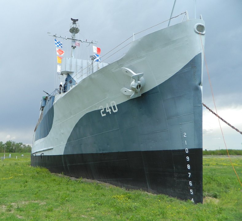 USS Hazard Hull 01.JPG