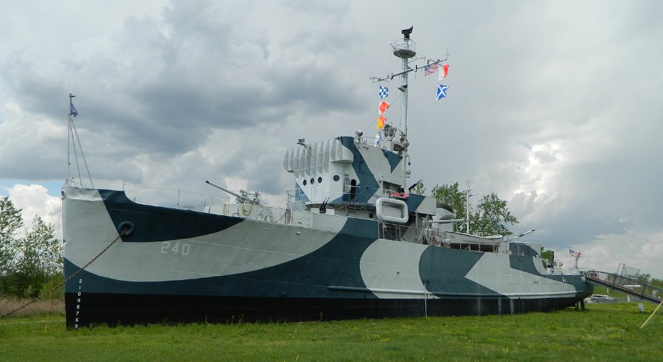 USS Hazard Hull 05.JPG